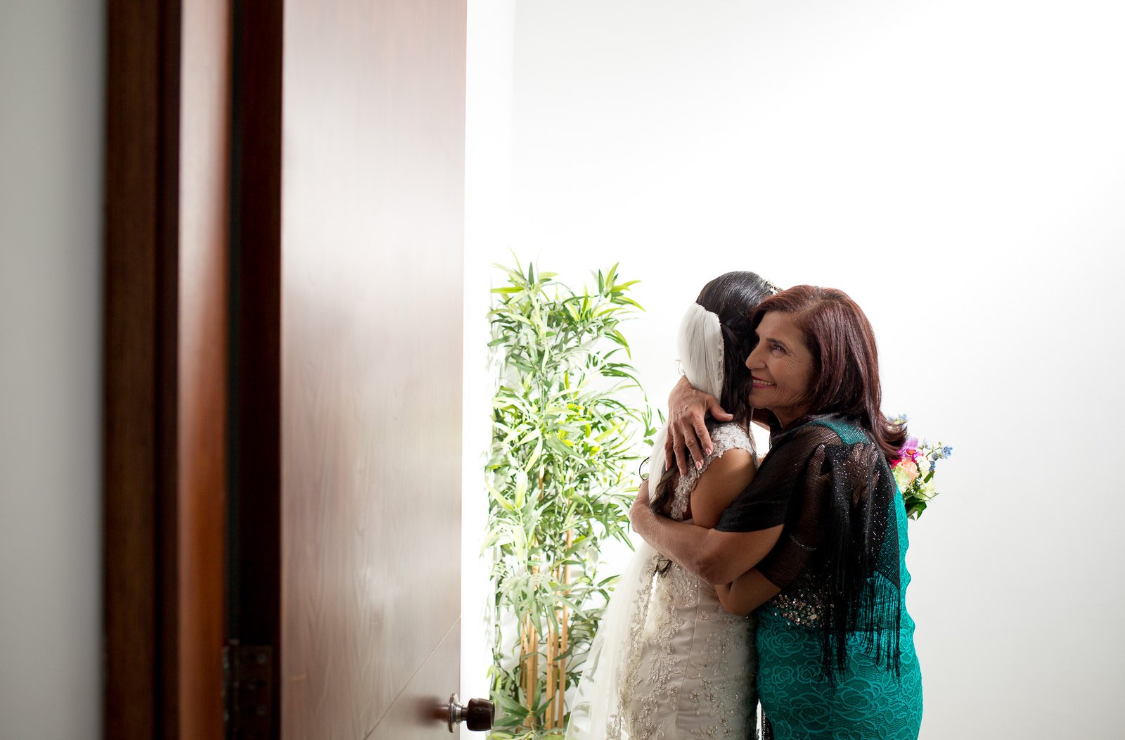 Fotógrafos-de-bodas-en-Colombia-Alejandro-y-Angelica-12 ALEJANDRO + ANGELICA