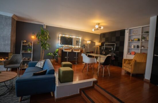 polux-studios-lounge-48-550x360 Estudio de Grabación en Bogotá