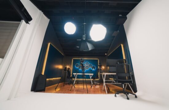 polux-studios-set-estudio-16-550x360 Estudio de Grabación en Bogotá